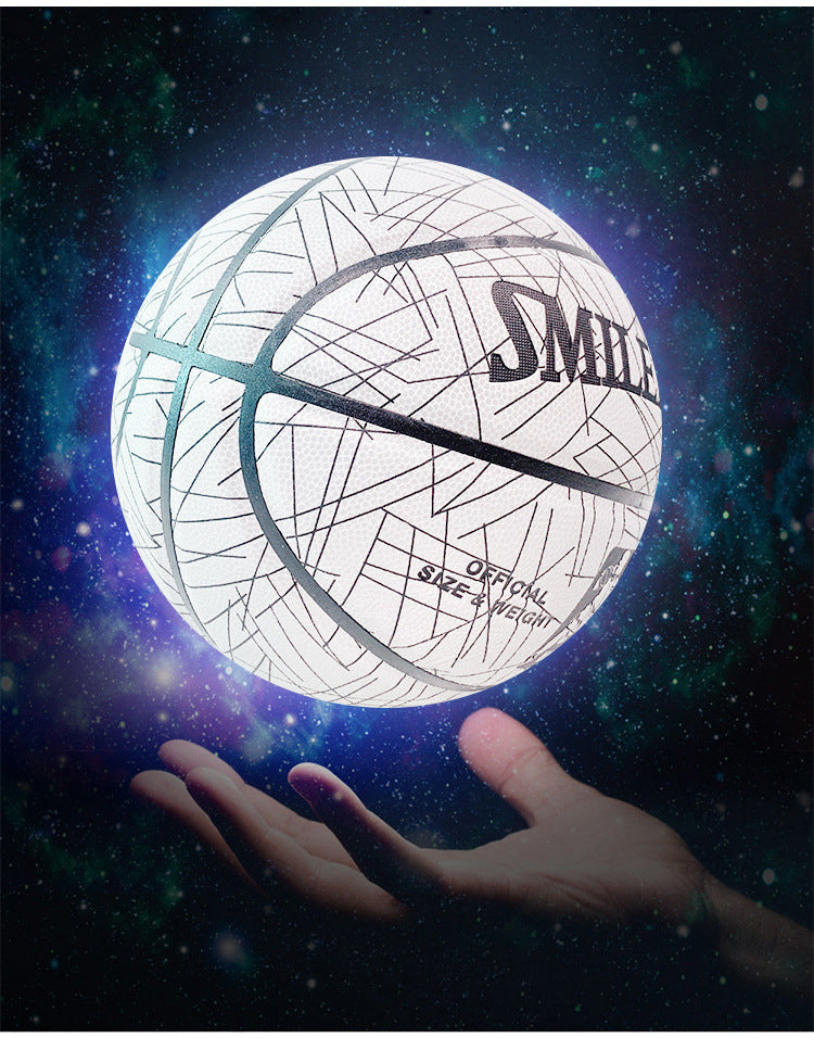 No. 7 hygroscopic PU line striped reflective basketball